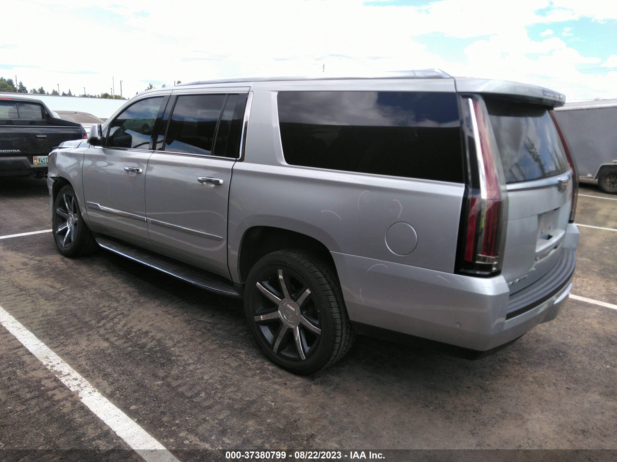 Photo 2 VIN: 1GYS4HKJ3HR273677 - CADILLAC ESCALADE 