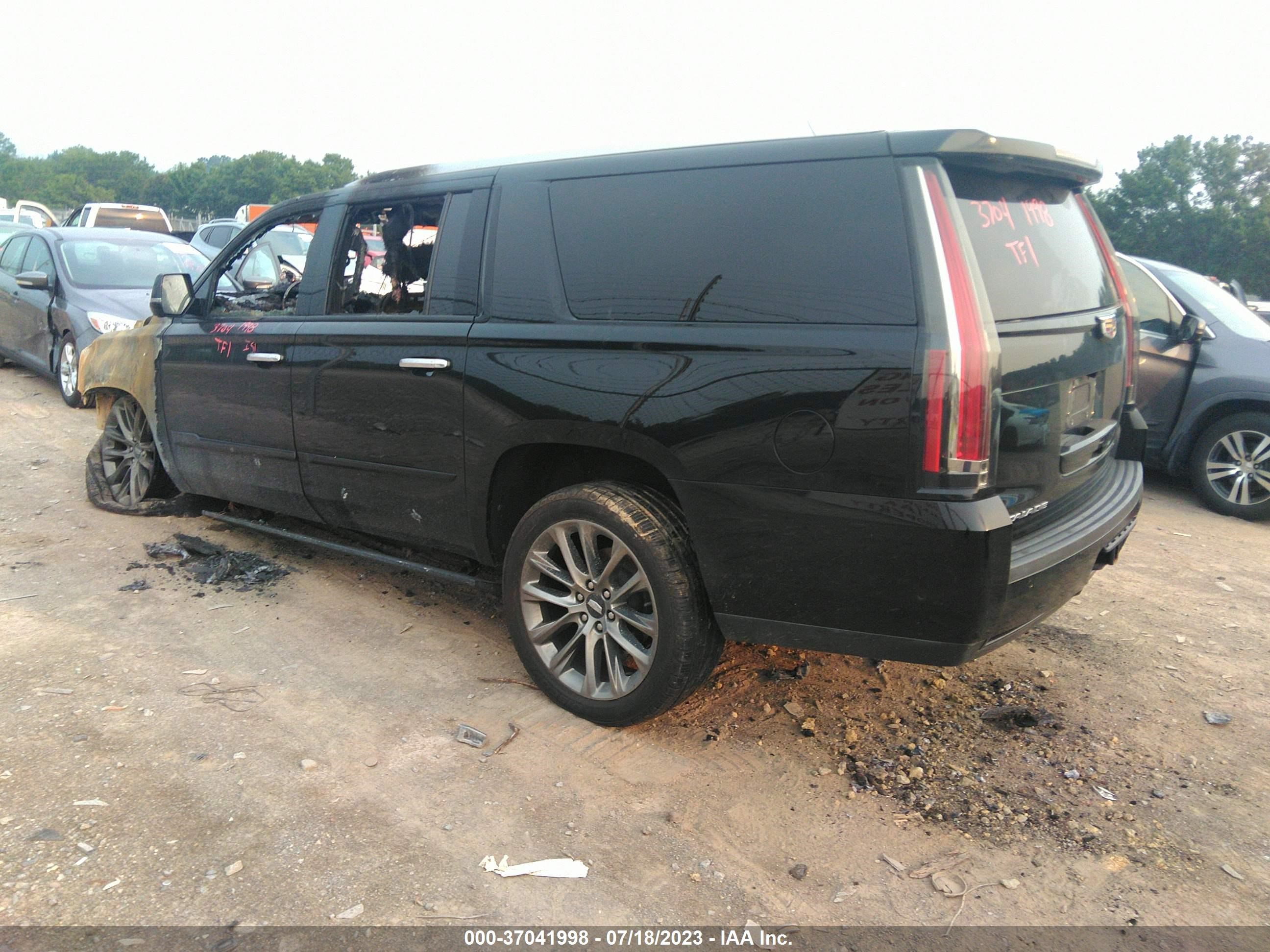 Photo 2 VIN: 1GYS4HKJ4LR226778 - CADILLAC ESCALADE 