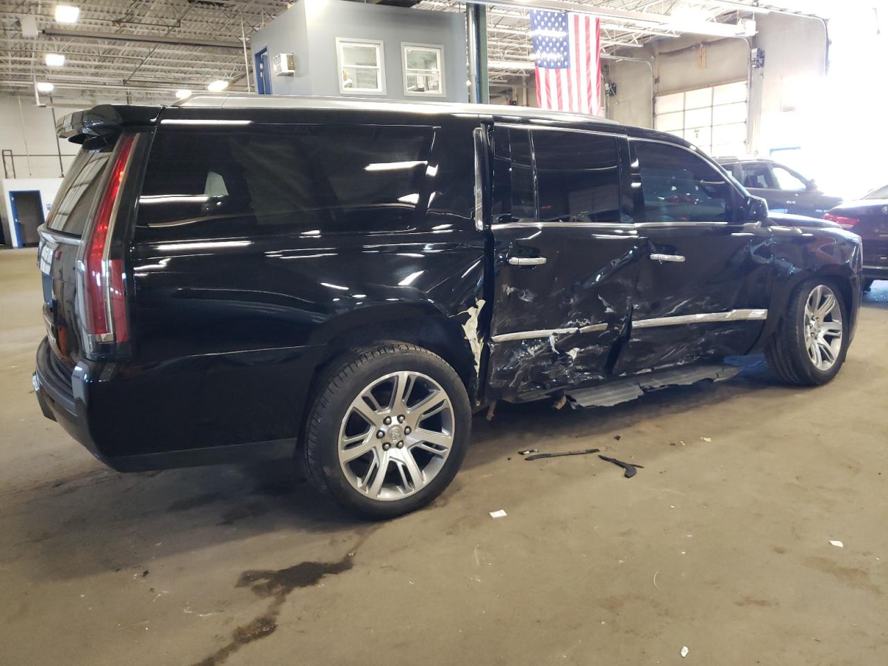 Photo 2 VIN: 1GYS4HKJ8FR298829 - CADILLAC ESCALADE 