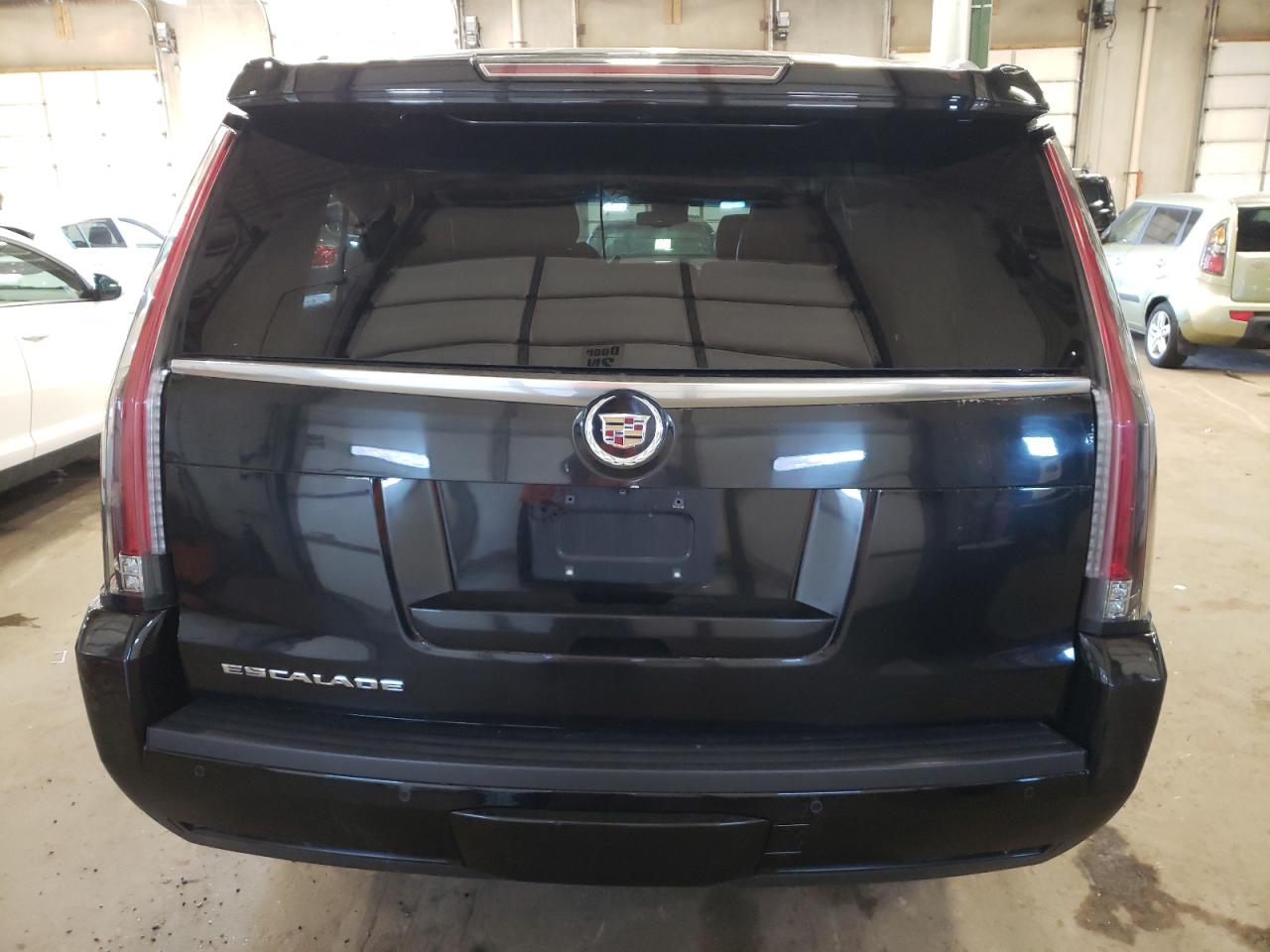 Photo 5 VIN: 1GYS4HKJ8FR298829 - CADILLAC ESCALADE 