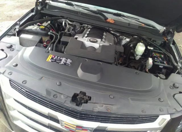 Photo 9 VIN: 1GYS4HKJ8HR166804 - CADILLAC ESCALADE 