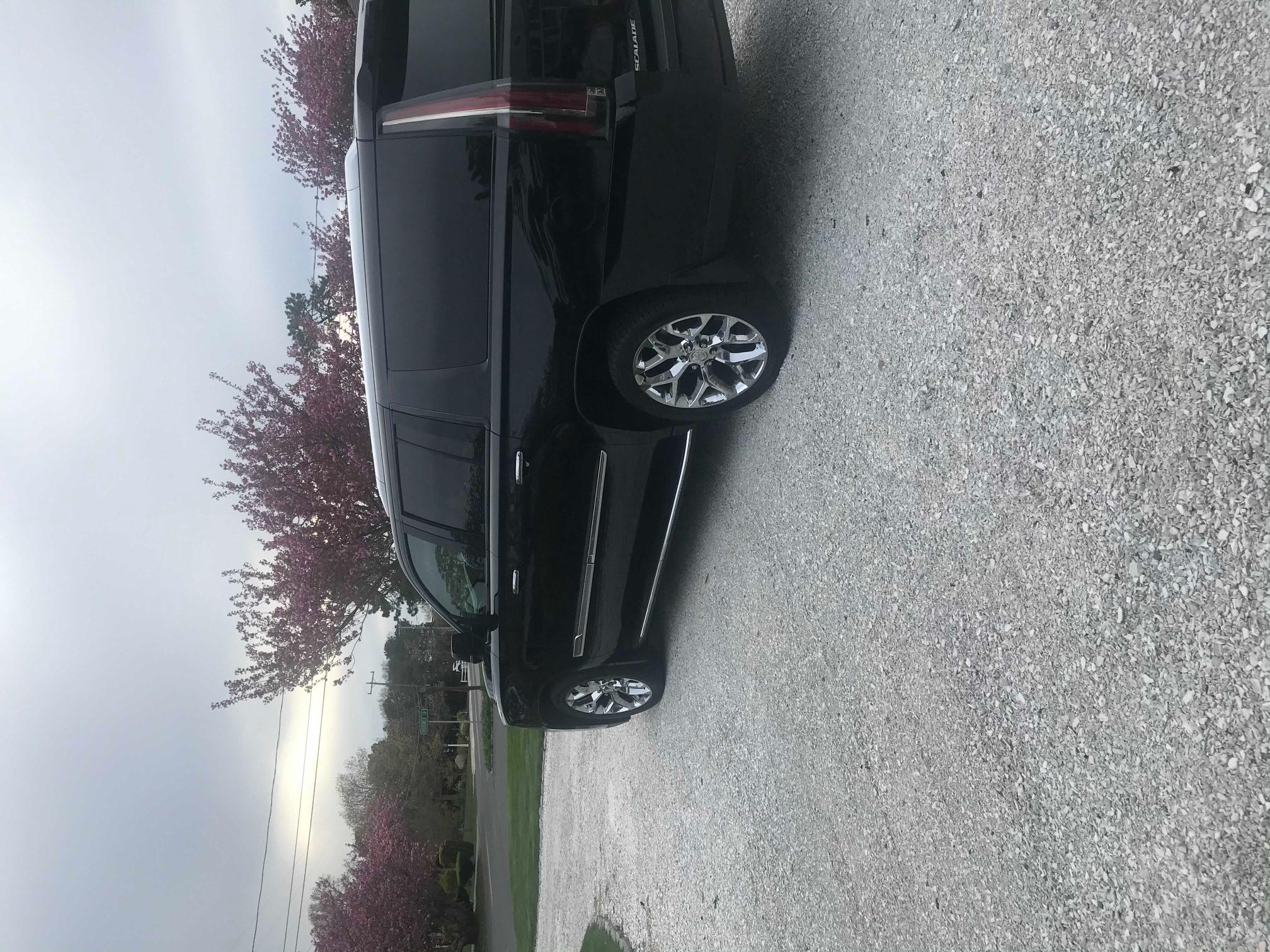 Photo 2 VIN: 1GYS4HKJ9FR238347 - CADILLAC ESCALADE E 