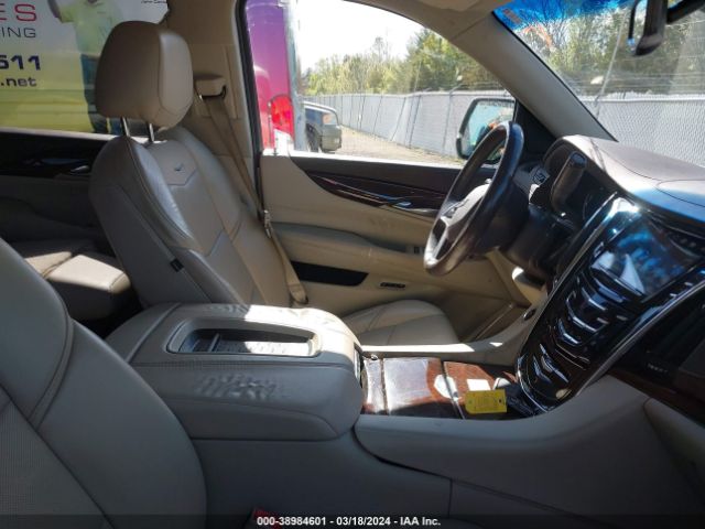 Photo 4 VIN: 1GYS4HKJXGR226998 - CADILLAC ESCALADE ESV 