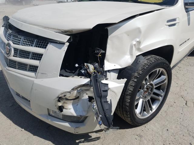 Photo 8 VIN: 1GYS4JEF1DR328328 - CADILLAC ESCALADE E 