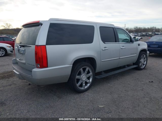 Photo 3 VIN: 1GYS4JEF2BR126126 - CADILLAC ESCALADE ESV 