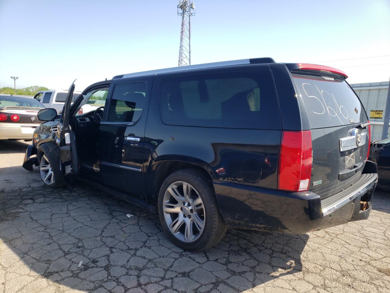 Photo 1 VIN: 1GYS4JEF2BR331624 - CADILLAC ESCALADE 