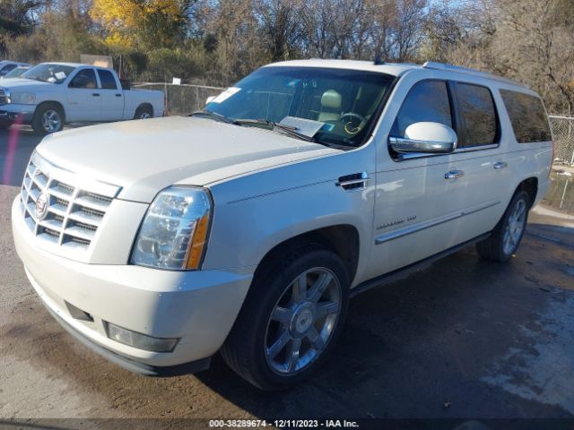 Photo 1 VIN: 1GYS4JEF3BR225683 - CADILLAC ESCALADE ESV 