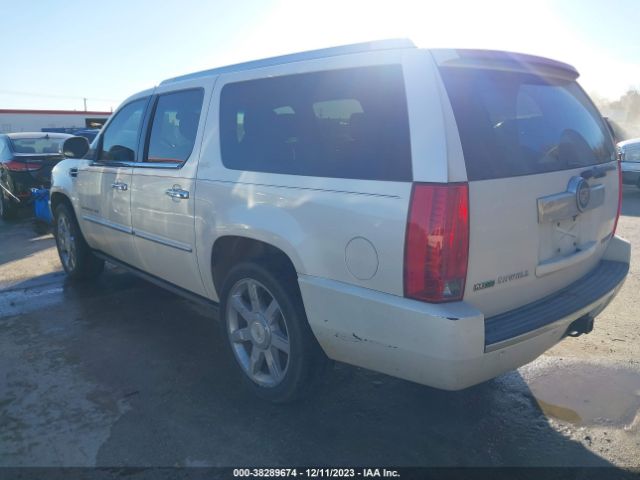 Photo 2 VIN: 1GYS4JEF3BR225683 - CADILLAC ESCALADE ESV 