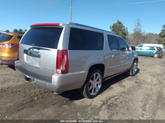 Photo 3 VIN: 1GYS4JEF4BR121946 - CADILLAC ESCALADE ESV 