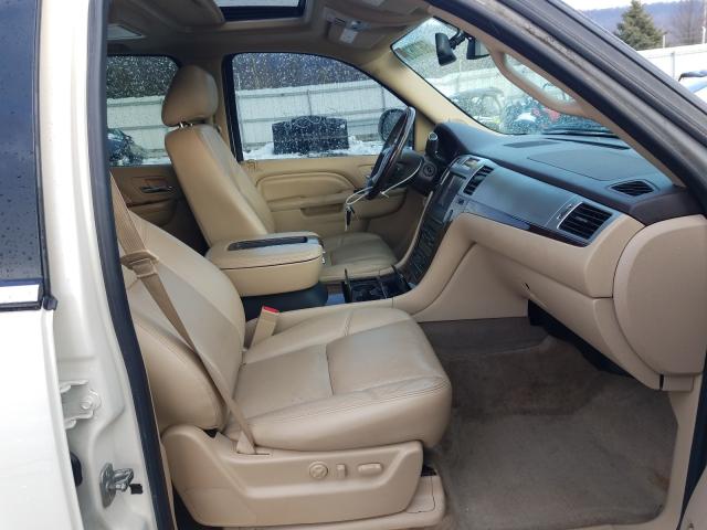 Photo 4 VIN: 1GYS4JEF4DR102168 - CADILLAC ESCALADE E 