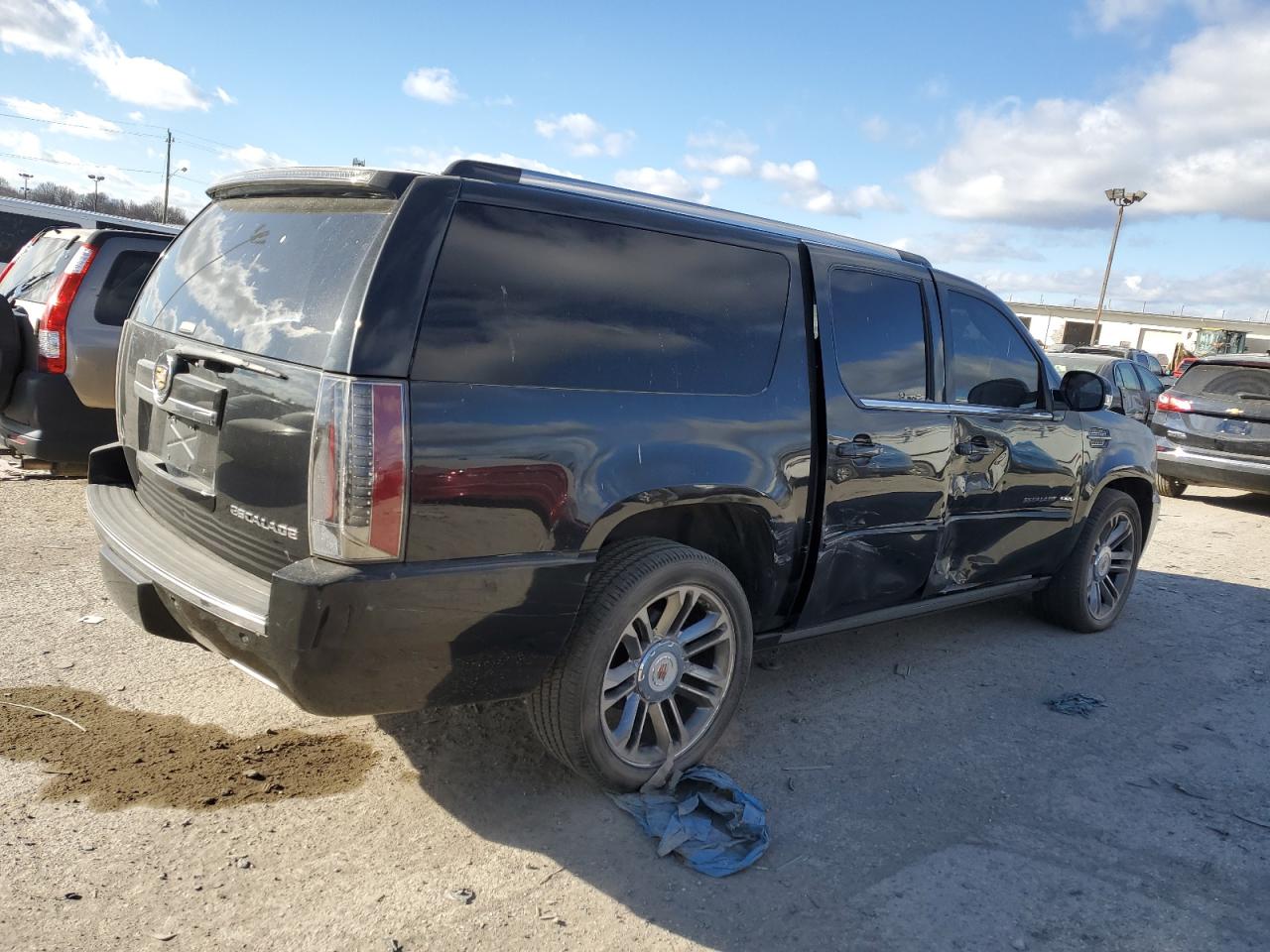 Photo 2 VIN: 1GYS4JEF5CR313099 - CADILLAC ESCALADE 