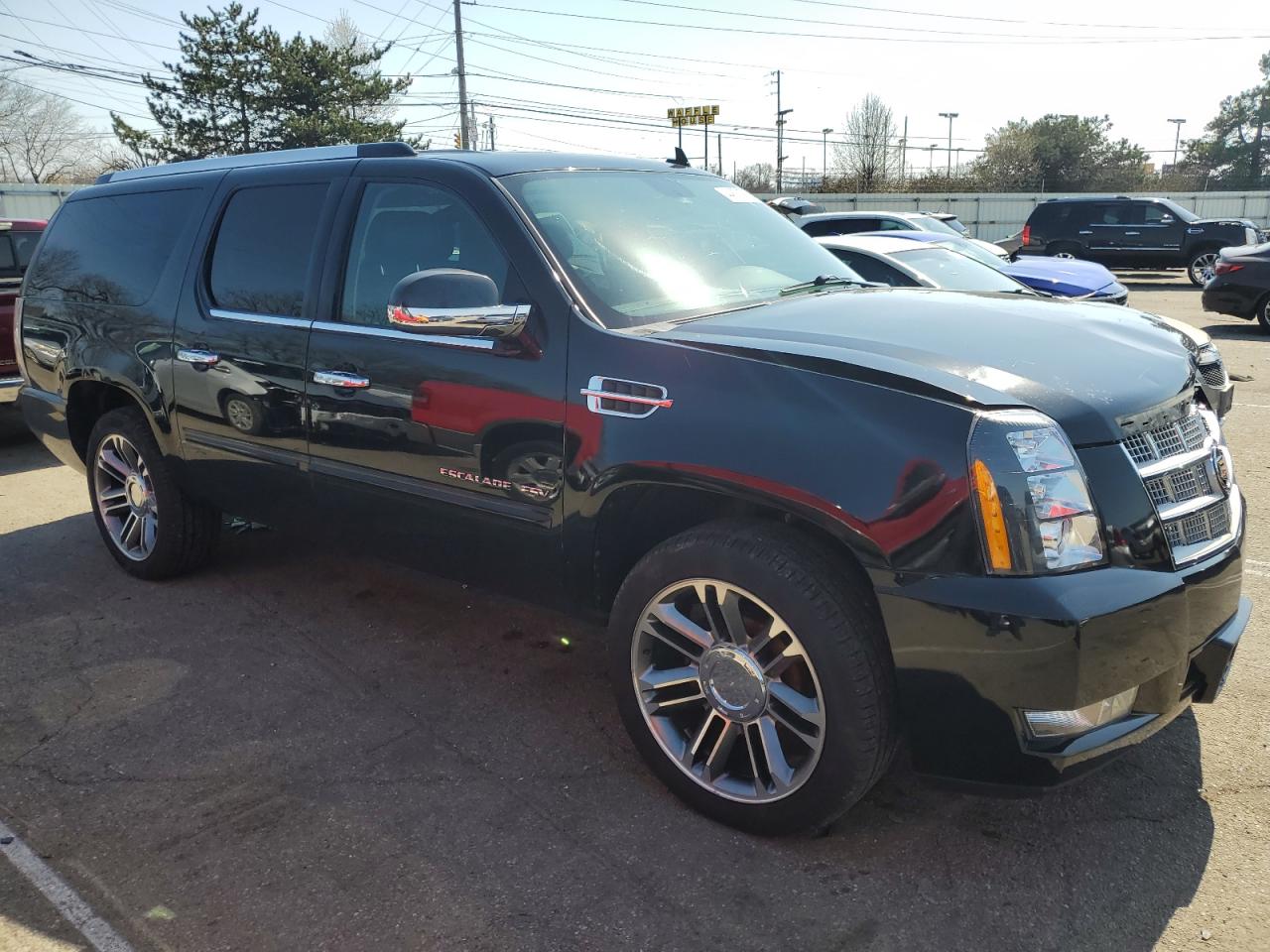 Photo 3 VIN: 1GYS4JEFXDR298729 - CADILLAC ESCALADE 