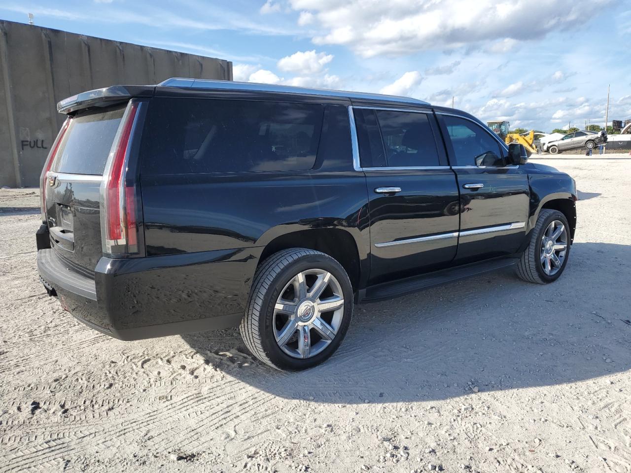 Photo 2 VIN: 1GYS4JKJ7KR226277 - CADILLAC ESCALADE 