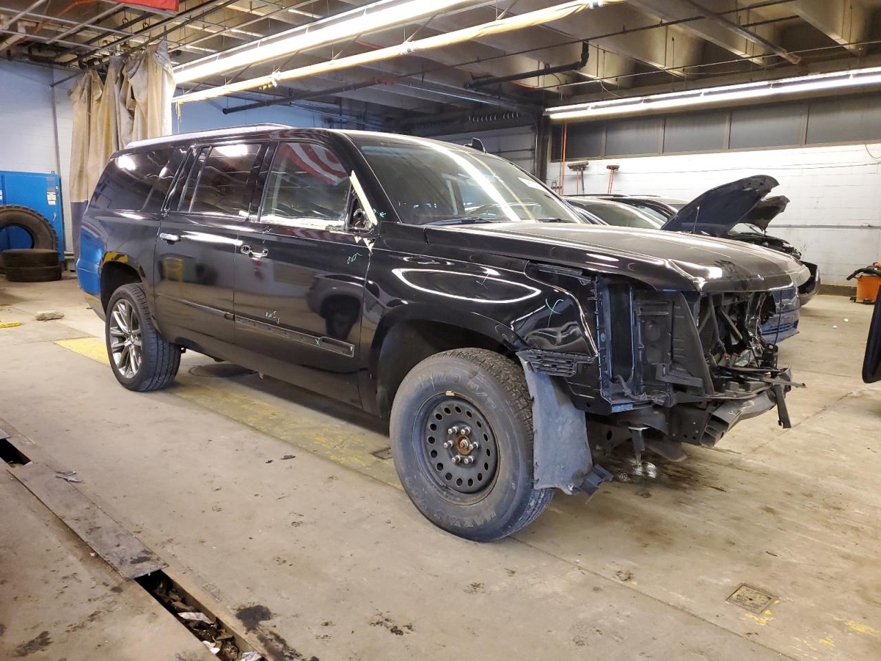 Photo 3 VIN: 1GYS4JKJ8LR188950 - CADILLAC ESCALADE 