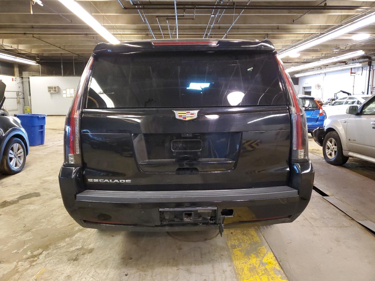 Photo 5 VIN: 1GYS4JKJ8LR188950 - CADILLAC ESCALADE 