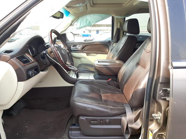 Photo 4 VIN: 1GYS4KEF3BR385679 - CADILLAC ESCALADE E 