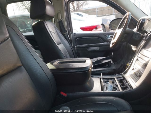 Photo 4 VIN: 1GYS4KEF3CR169137 - CADILLAC ESCALADE ESV 