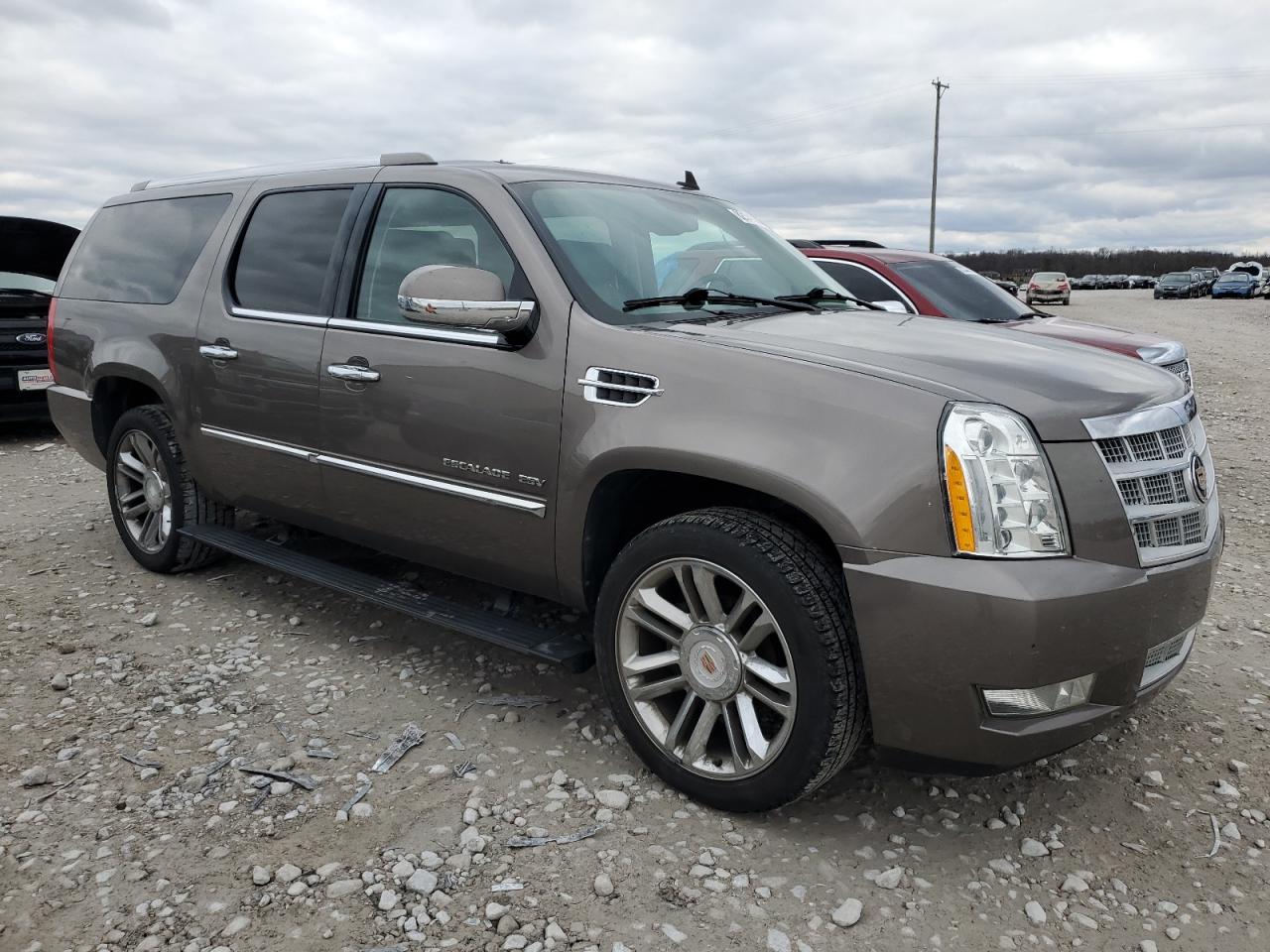 Photo 3 VIN: 1GYS4KEF3DR167812 - CADILLAC ESCALADE 