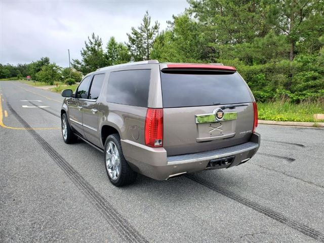 Photo 2 VIN: 1GYS4KEF7DR114792 - CADILLAC ESCALADE ESV 