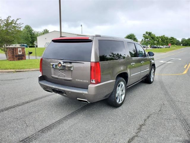 Photo 4 VIN: 1GYS4KEF7DR114792 - CADILLAC ESCALADE ESV 