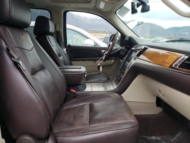 Photo 4 VIN: 1GYS4KEF8BR139694 - CADILLAC ESCALADE 