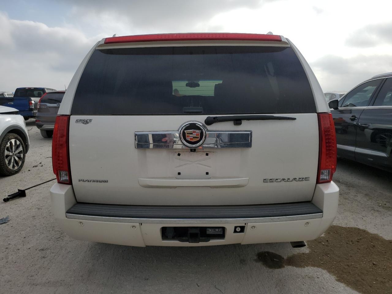 Photo 5 VIN: 1GYS4KEF9DR245476 - CADILLAC ESCALADE 