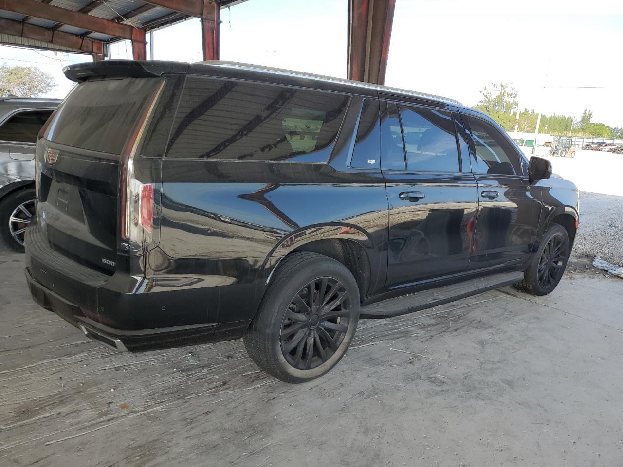 Photo 2 VIN: 1GYS4KKL7MR362225 - CADILLAC ESCALADE 