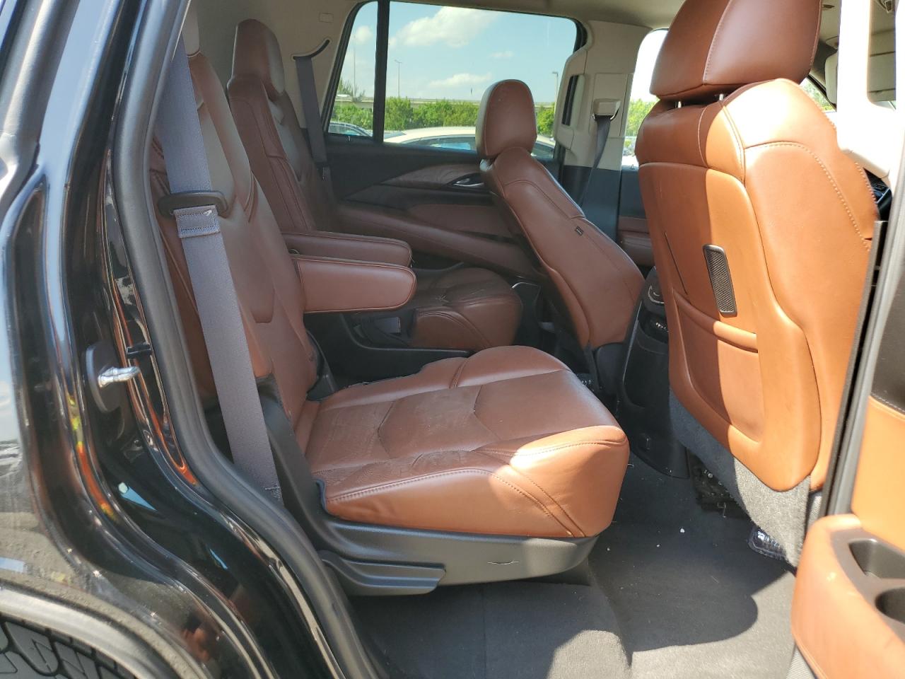 Photo 10 VIN: 1GYS4MKJ5FR665002 - CADILLAC ESCALADE 