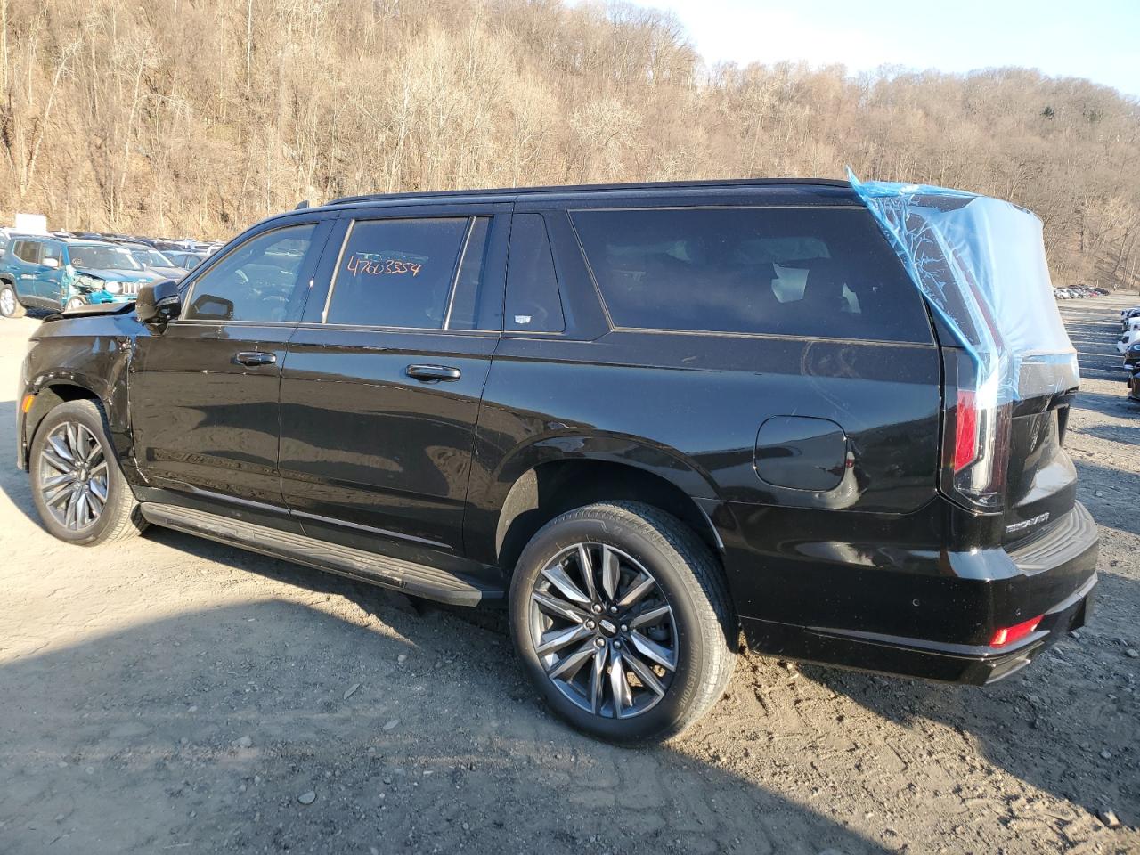 Photo 2 VIN: 1GYS4NKL0MR353772 - CADILLAC ESCALADE 