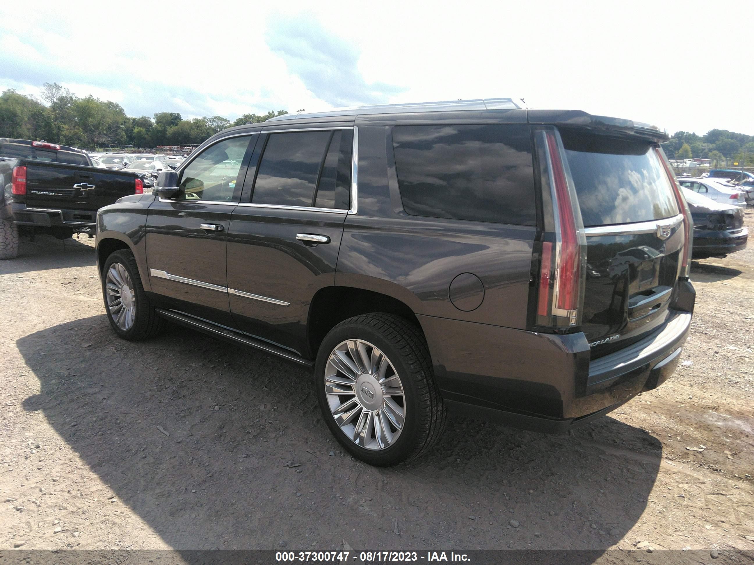 Photo 2 VIN: 1GYS4PKJ9FR731892 - CADILLAC ESCALADE 