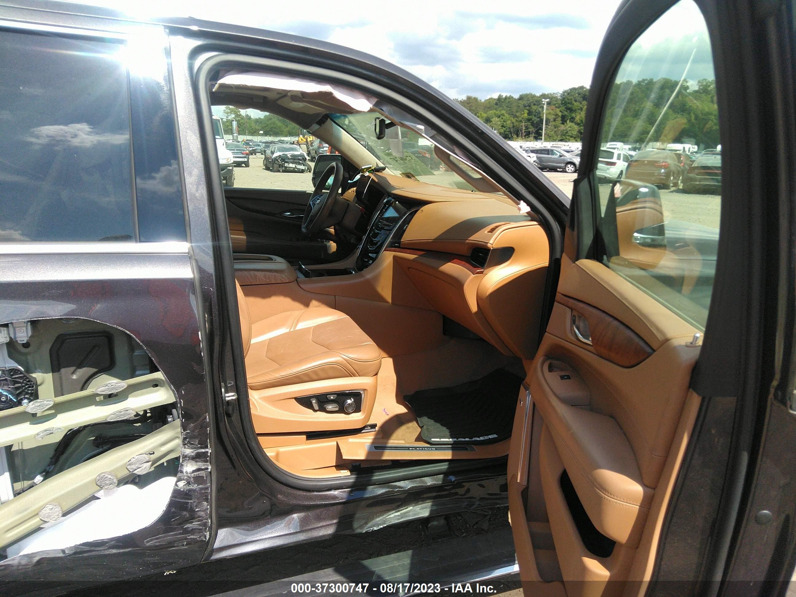 Photo 4 VIN: 1GYS4PKJ9FR731892 - CADILLAC ESCALADE 