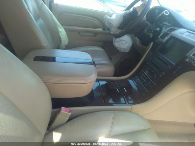 Photo 4 VIN: 1GYUCAEF0AR226512 - CADILLAC ESCALADE 