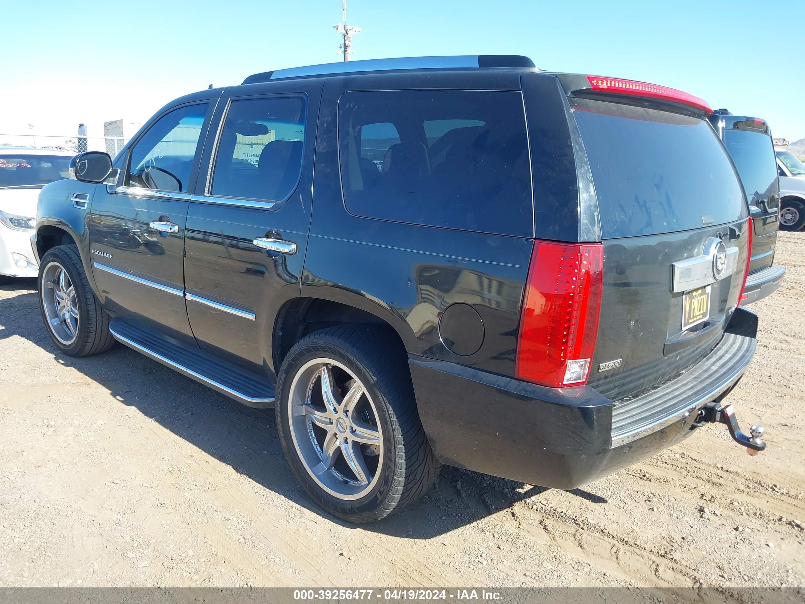 Photo 2 VIN: 1GYUCBEF3AR122327 - CADILLAC ESCALADE 