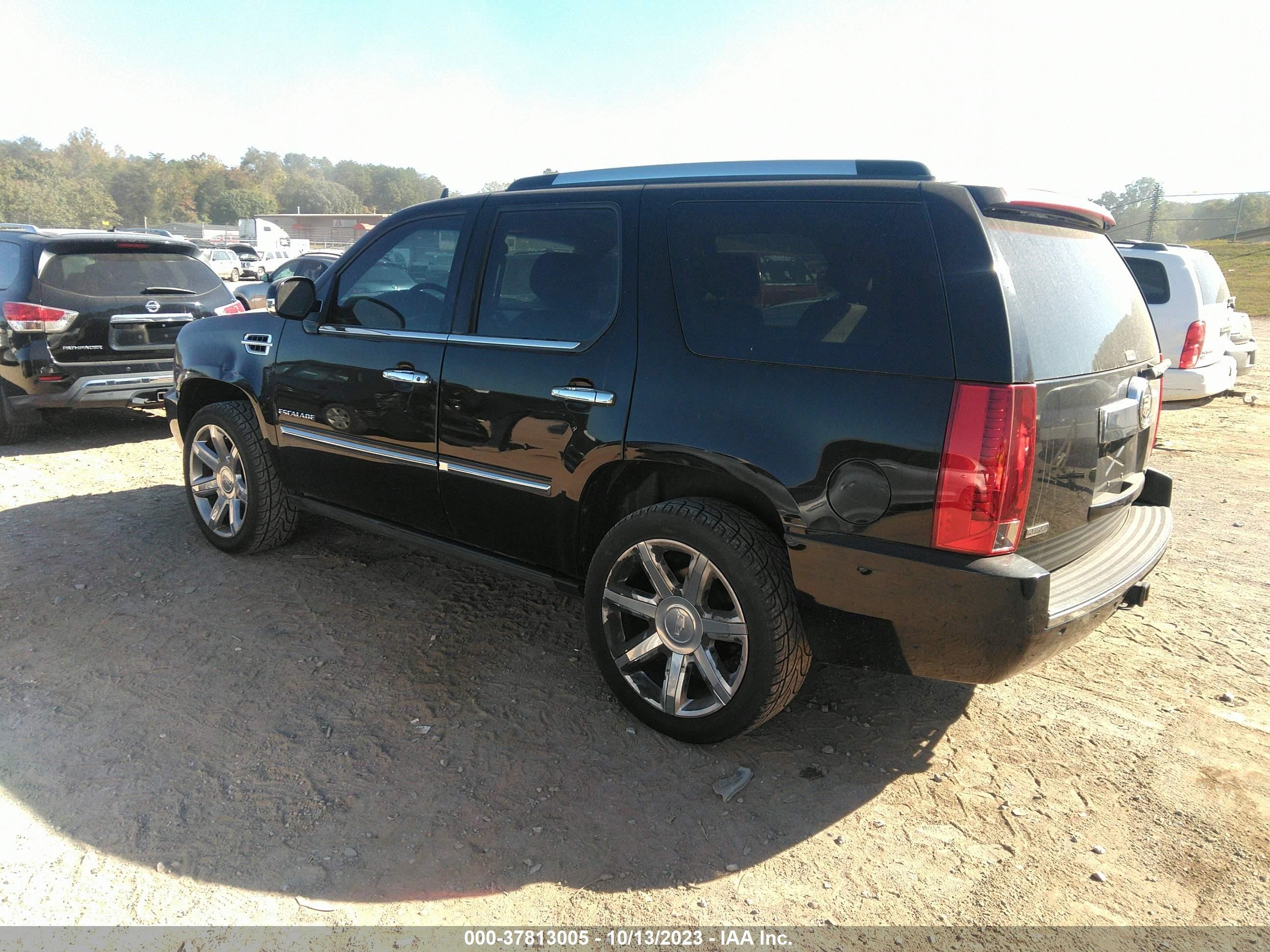 Photo 2 VIN: 1GYUCCEF1AR154070 - CADILLAC ESCALADE 