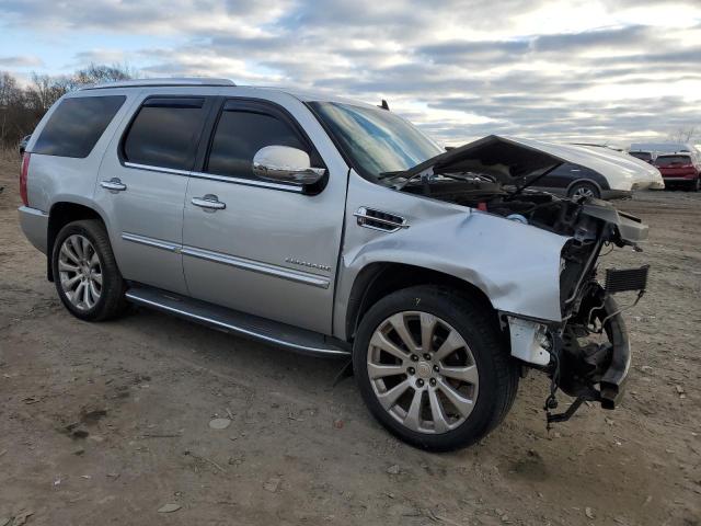 Photo 3 VIN: 1GYUKBEF0AR137385 - CADILLAC ESCALADE 