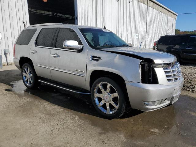 Photo 3 VIN: 1GYUKBEF2AR269192 - CADILLAC ESCALADE L 