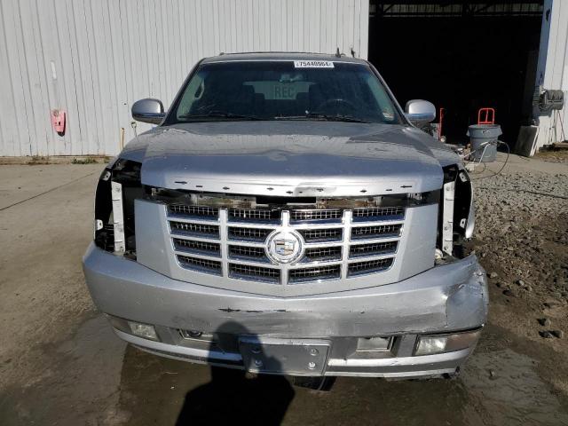 Photo 4 VIN: 1GYUKBEF2AR269192 - CADILLAC ESCALADE L 