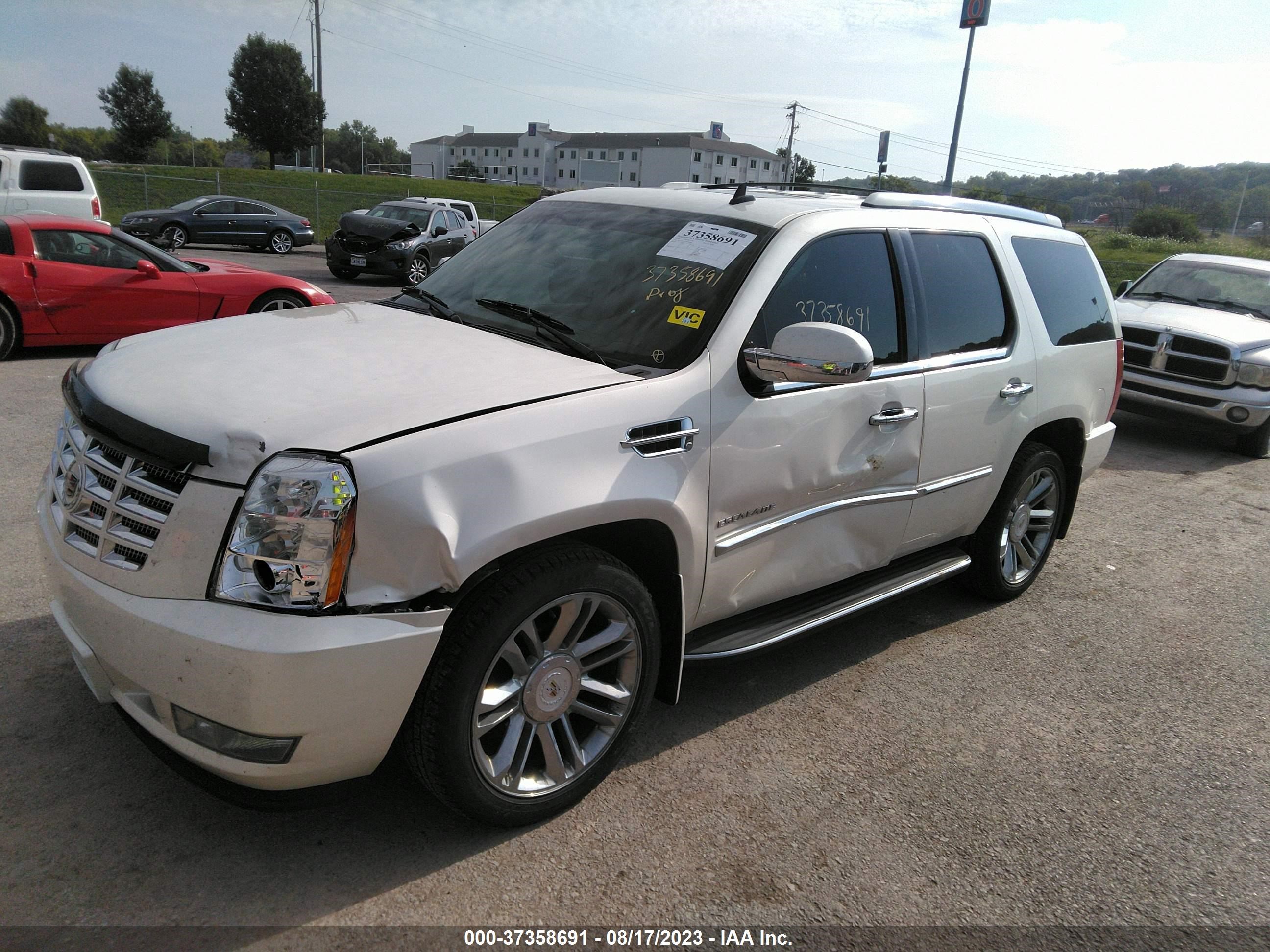 Photo 1 VIN: 1GYUKBEF2AR276644 - CADILLAC ESCALADE 