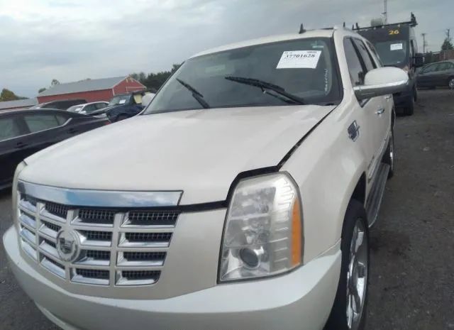 Photo 5 VIN: 1GYUKBEF5AR147832 - CADILLAC ESCALADE 