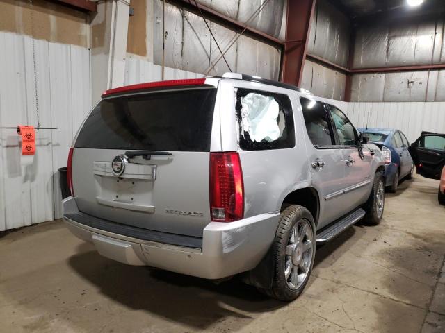 Photo 3 VIN: 1GYUKBEF9AR258352 - CADILLAC ESCALADE L 