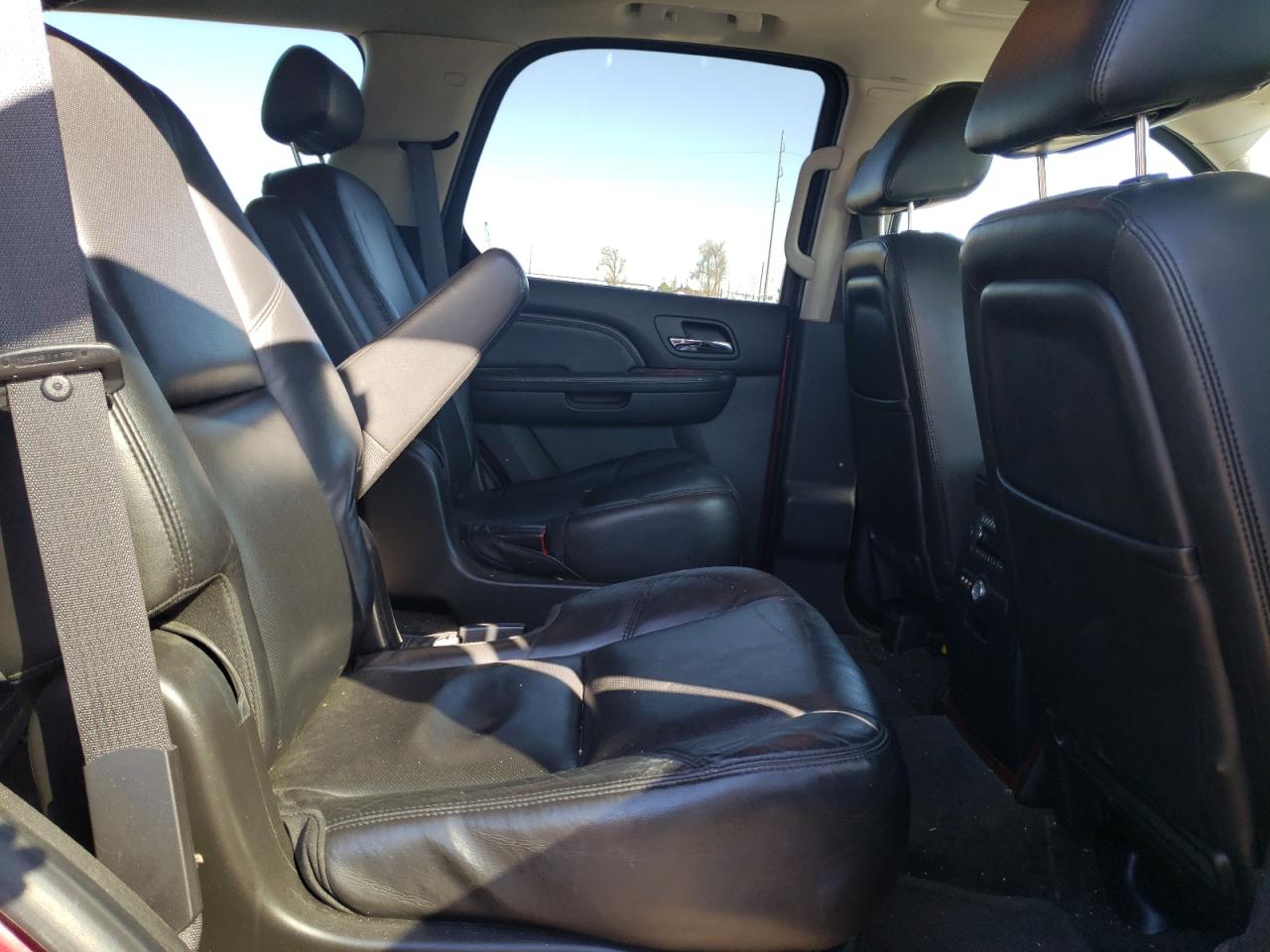 Photo 10 VIN: 1GYUKCEF5AR221823 - CADILLAC ESCALADE 