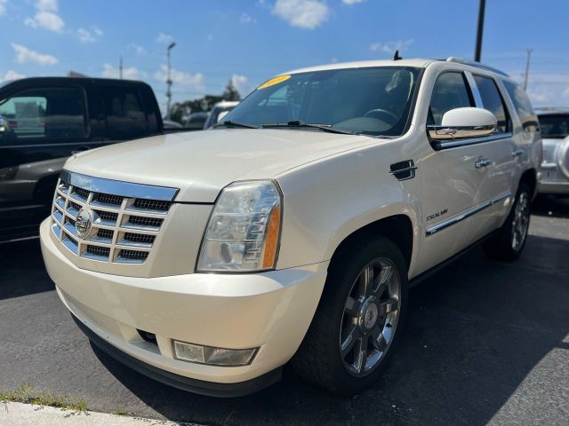 Photo 2 VIN: 1GYUKCEF7AR147854 - CADILLAC ESCALADE 