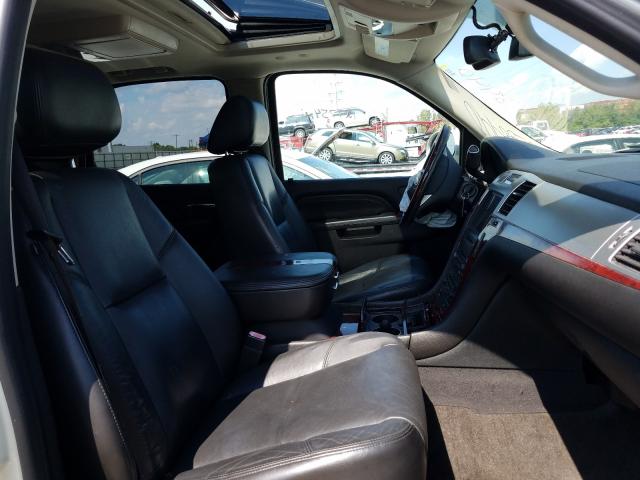 Photo 4 VIN: 1GYUKCEF7AR153346 - CADILLAC ESCALADE P 