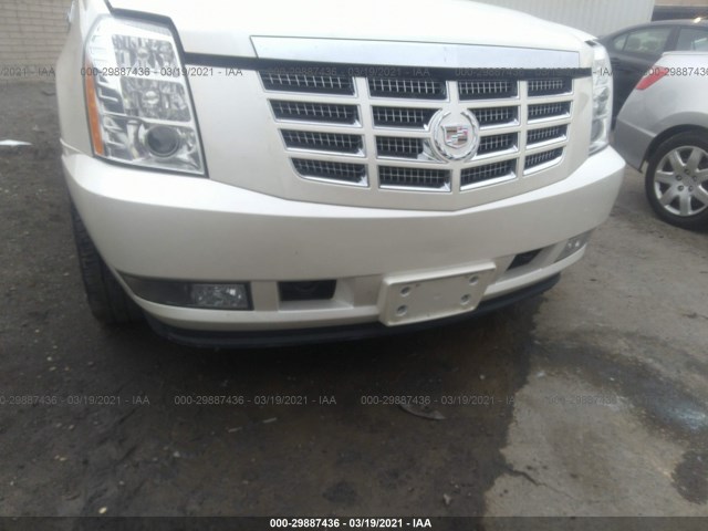 Photo 5 VIN: 1GYUKEEJ9AR220061 - CADILLAC ESCALADE HYBRID 