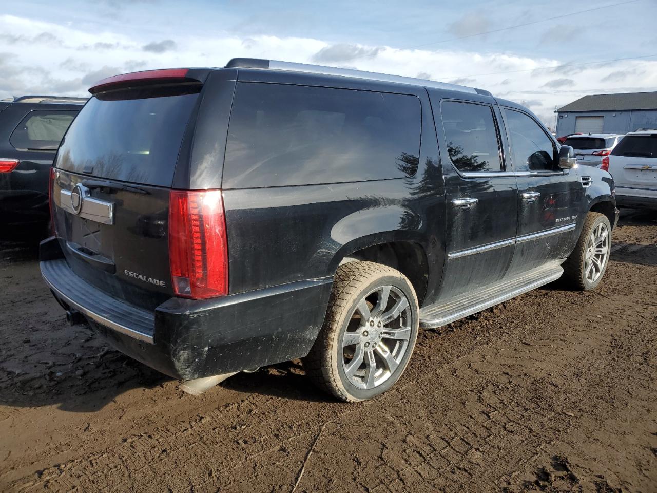 Photo 2 VIN: 1GYUKHEF0AR156330 - CADILLAC ESCALADE 