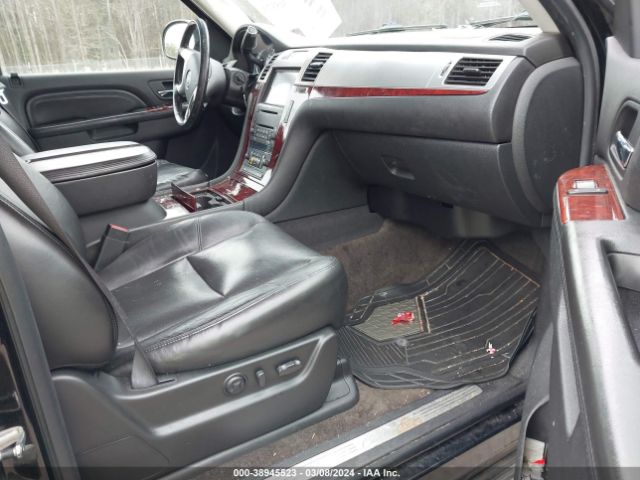 Photo 4 VIN: 1GYUKJEF0AR120712 - CADILLAC ESCALADE ESV 