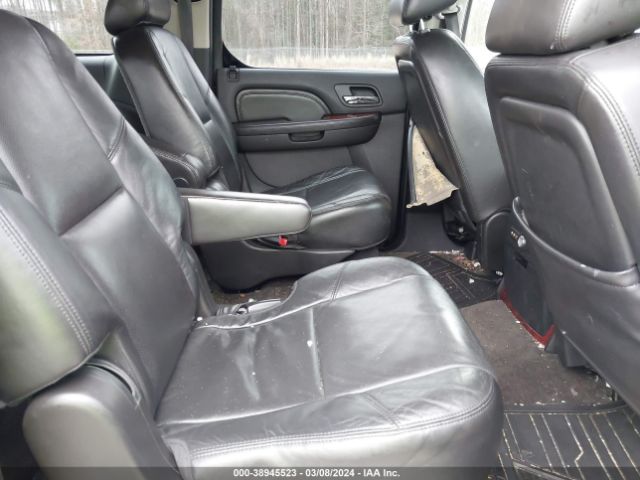 Photo 7 VIN: 1GYUKJEF0AR120712 - CADILLAC ESCALADE ESV 