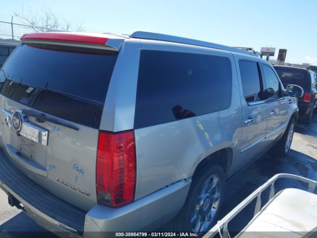 Photo 3 VIN: 1GYUKJEFXAR279169 - CADILLAC ESCALADE ESV 