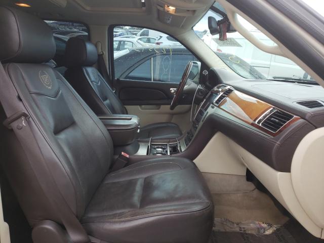 Photo 4 VIN: 1GYUKKEF1AR113774 - CADILLAC ESCALADE E 