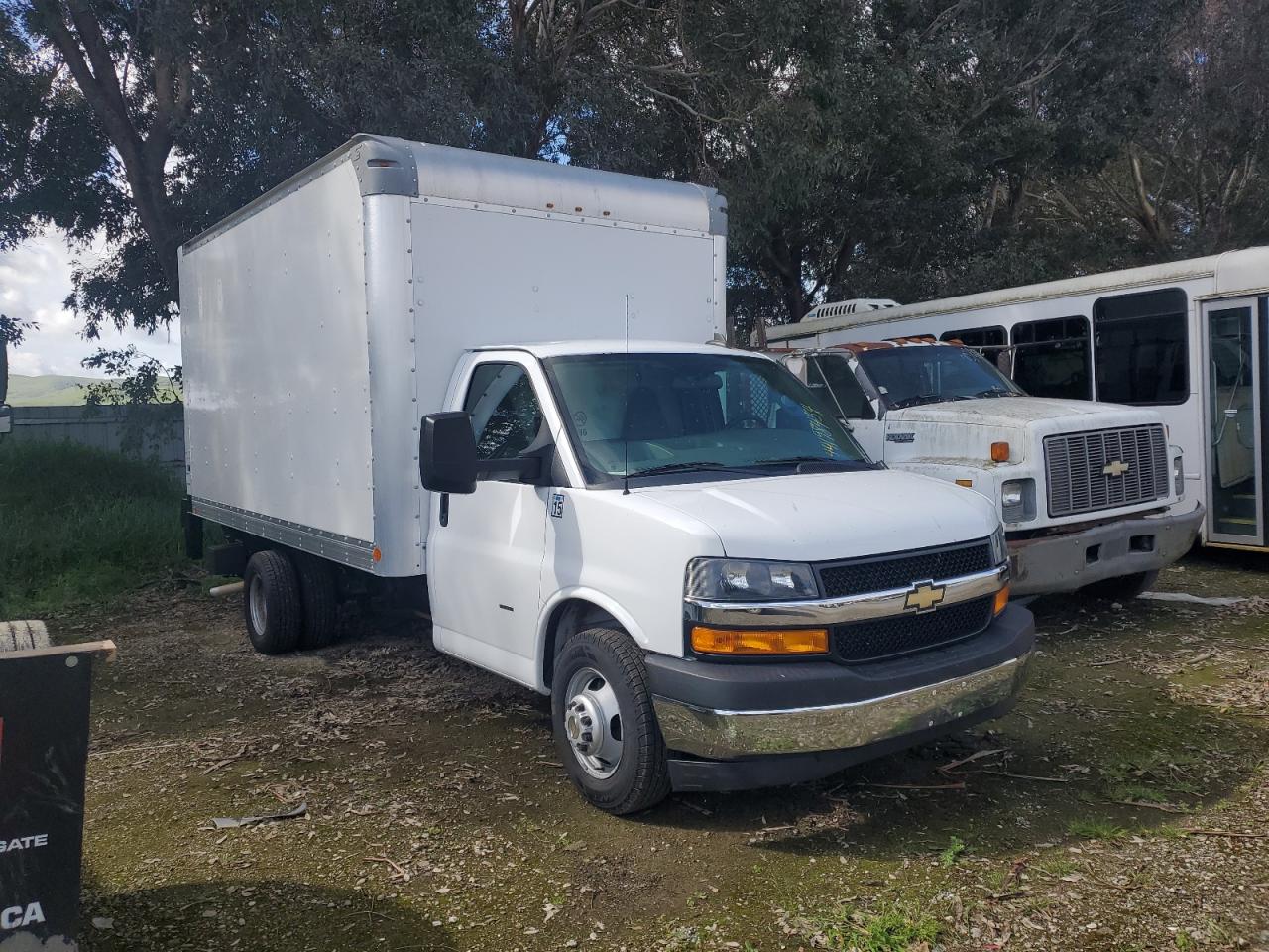 Photo 3 VIN: 1HA3GSCG9KN004188 - CHEVROLET EXPRESS 